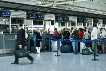 Şubat'ta havayolu yolcu sayısı 12,3 milyon oldu