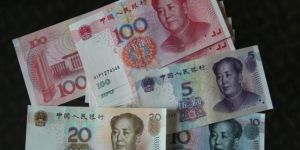 Çin'de yüzde 2 devalüasyon