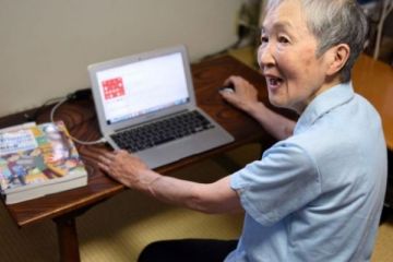 82 yaşında kod öğrendi, uygulama yazdı