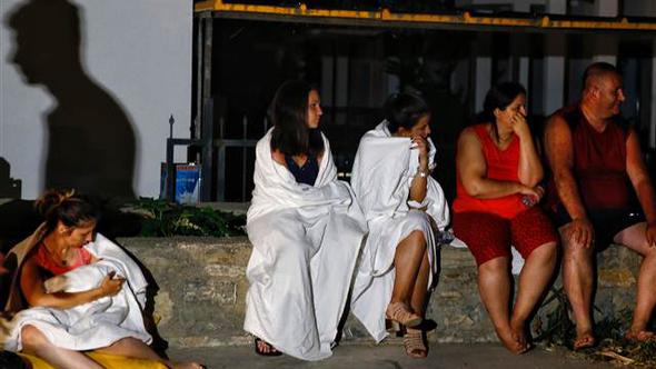 Ege'de korkutan deprem! 3 59718101c9de3d197819555b.jpg