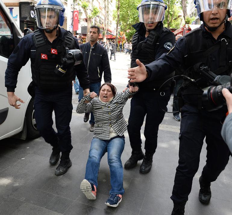 CHP milletvekillerine polis ablukası 3 h2-001.jpg