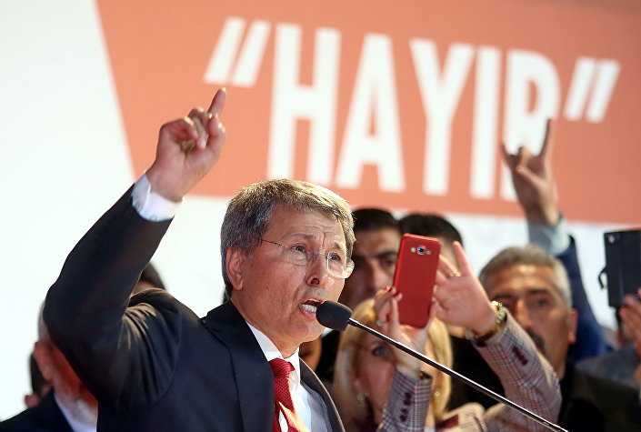 hallacoglu.jpg hallacoglu.jpg