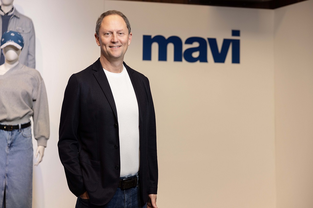 mavi_ceo-cuneyt-yavuz.jpg