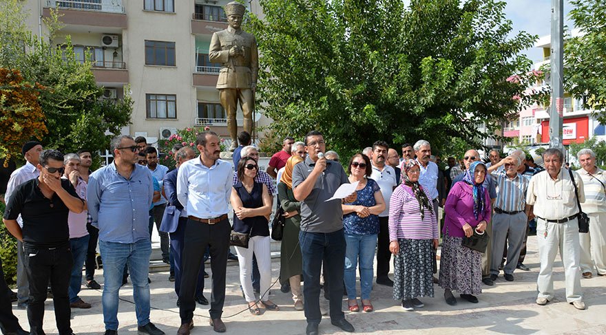 MHP'de bir toplu istifa daha; 150 kişi 3 mhp-002.jpg